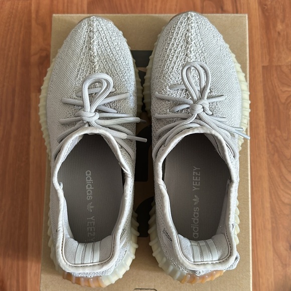 Yeezy 350 V2 Sesame - Picture 3 of 6